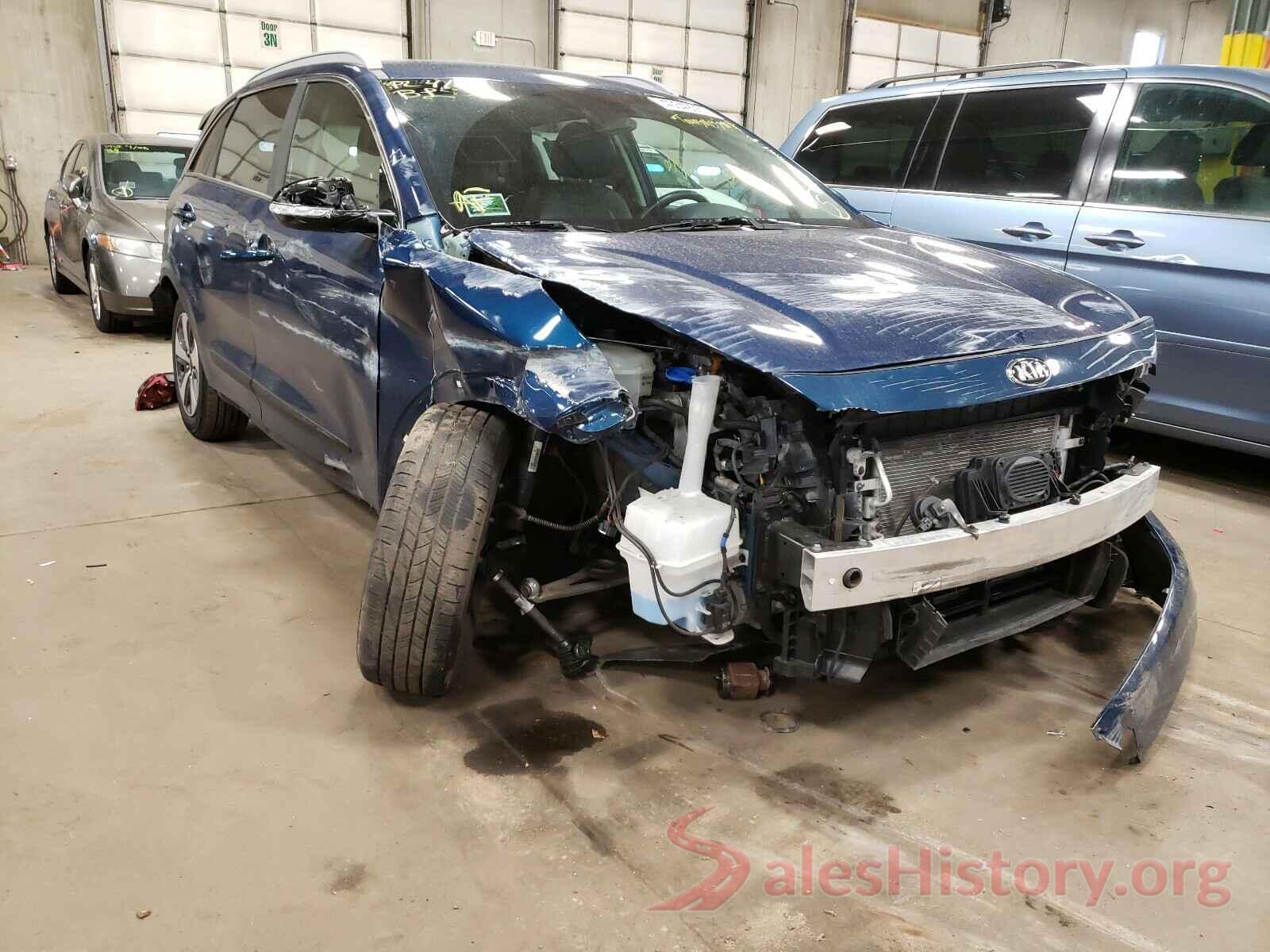 KNDCC3LC1H5068981 2017 KIA NIRO