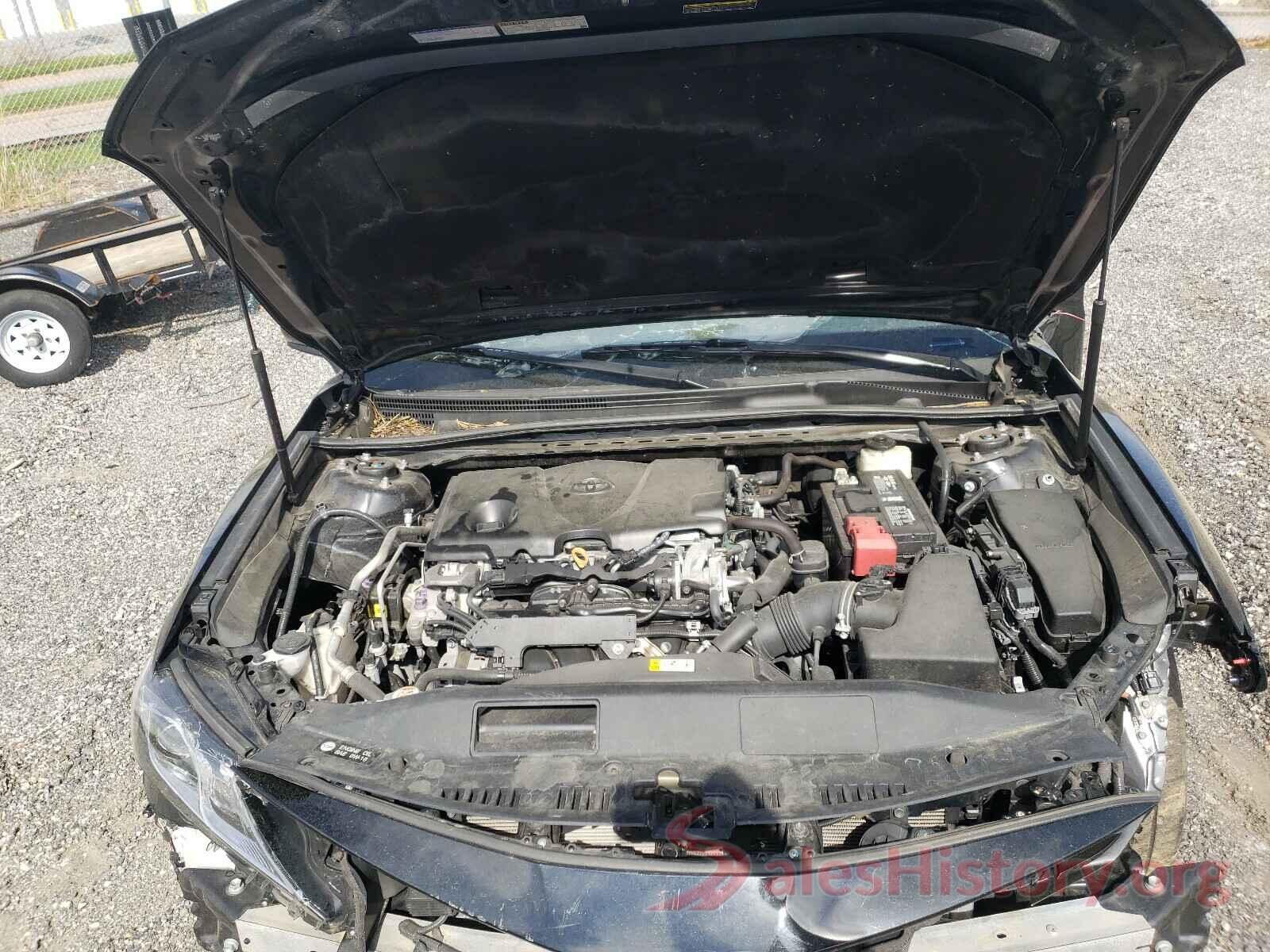 4T1B11HK4JU579016 2018 TOYOTA CAMRY