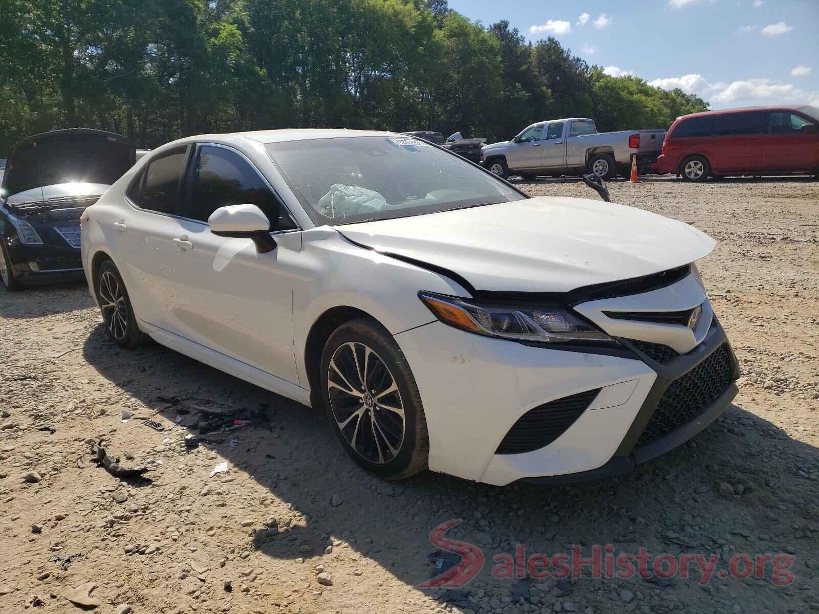 JTNB11HK5J3039535 2018 TOYOTA CAMRY