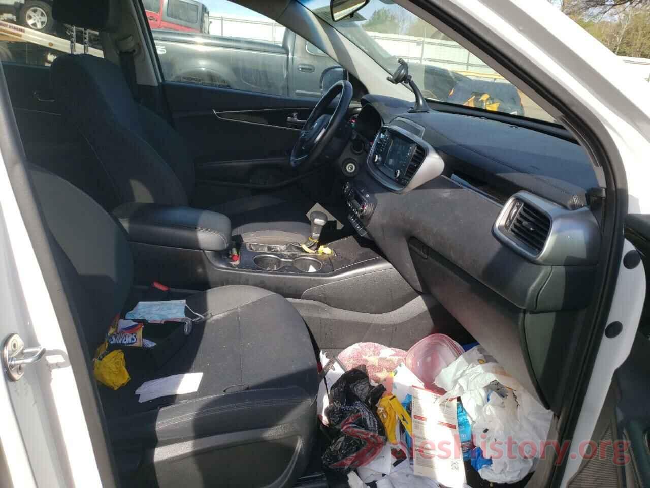 5XYPGDA50KG585719 2019 KIA SORENTO