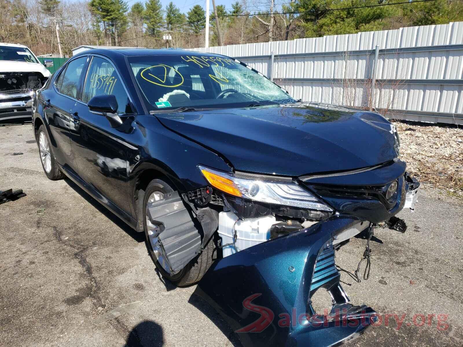 4T1B11HK2JU525259 2018 TOYOTA CAMRY