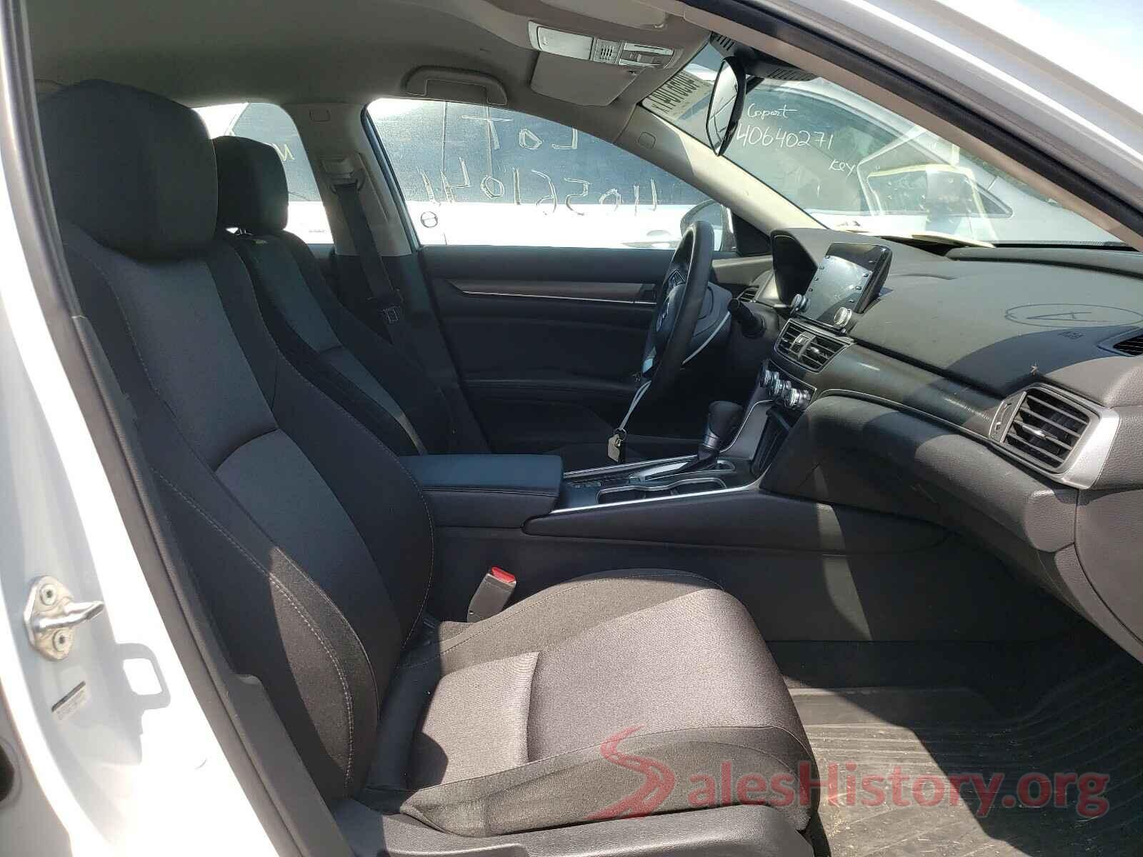 1HGCV1F16JA810797 2018 HONDA ACCORD