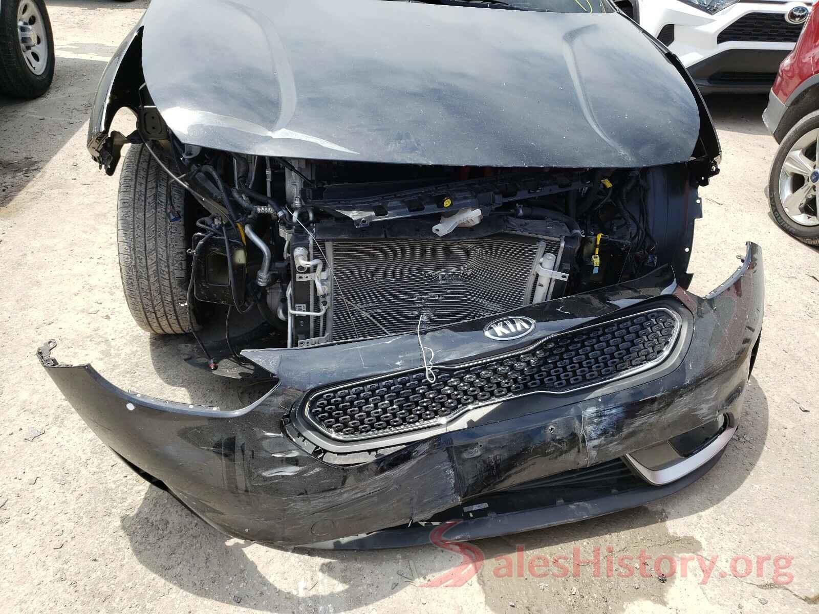 KNDCC3LC1K5233998 2019 KIA NIRO