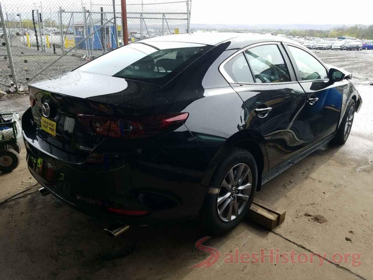 3MZBPAA7XMM205783 2021 MAZDA 3