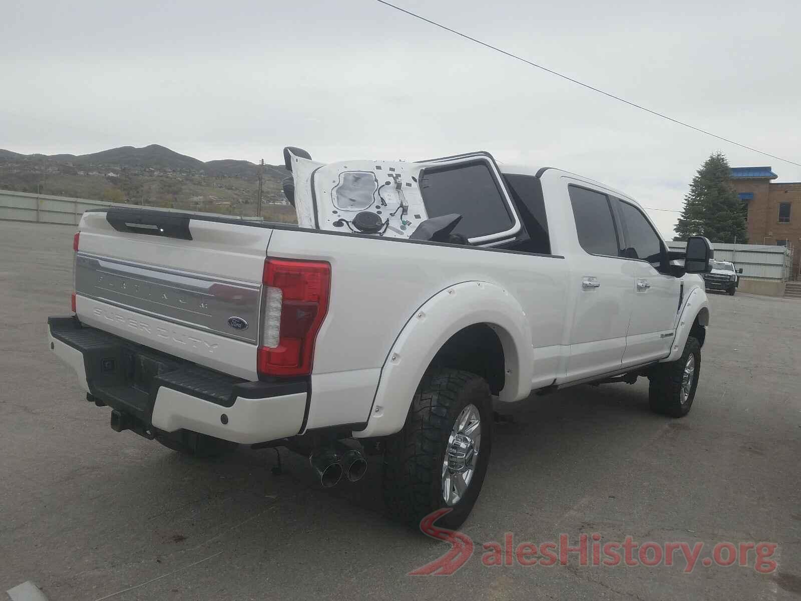 1FT8W3BT6JEB19945 2018 FORD F350