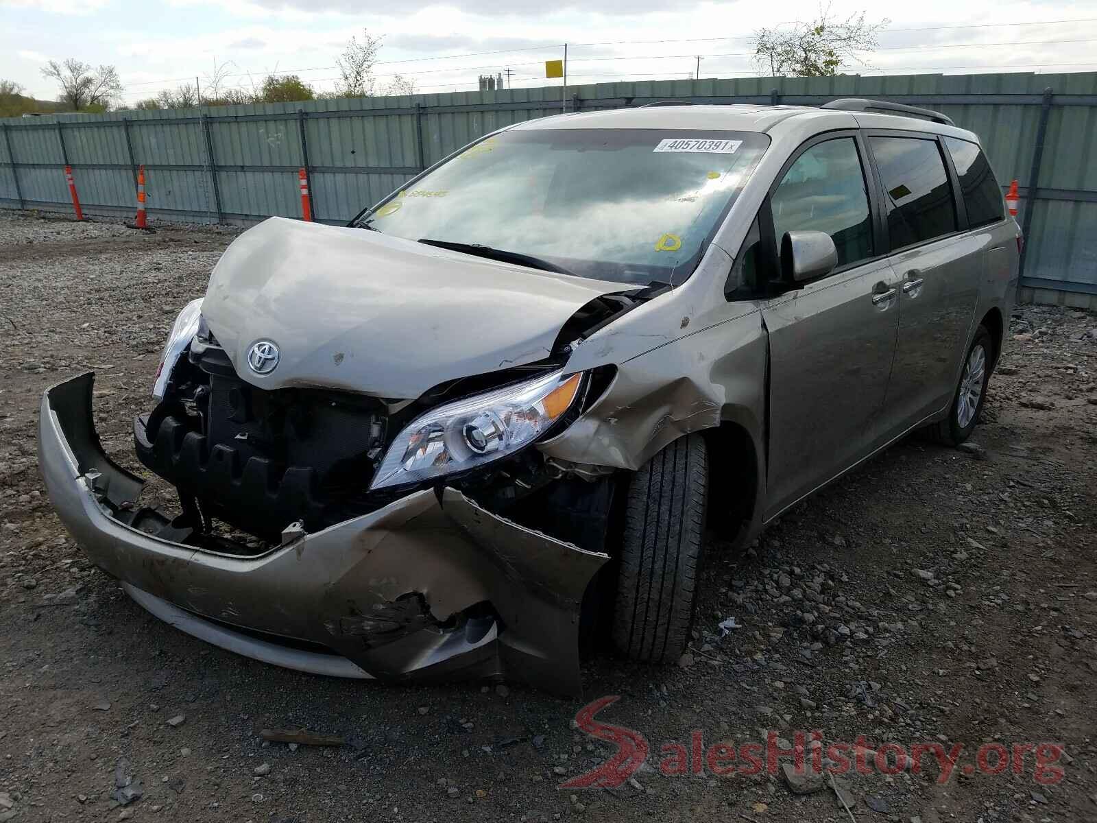 5TDYZ3DC8HS854645 2017 TOYOTA SIENNA