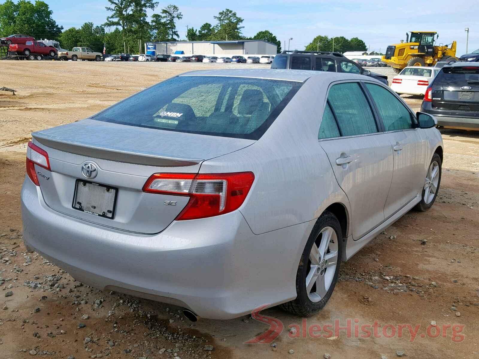 4T1BF1FK2DU250064 2013 TOYOTA CAMRY