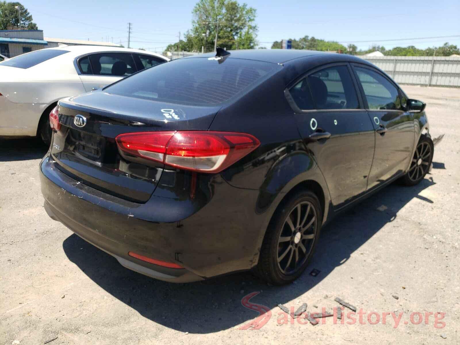 3KPFK4A7XHE081647 2017 KIA FORTE