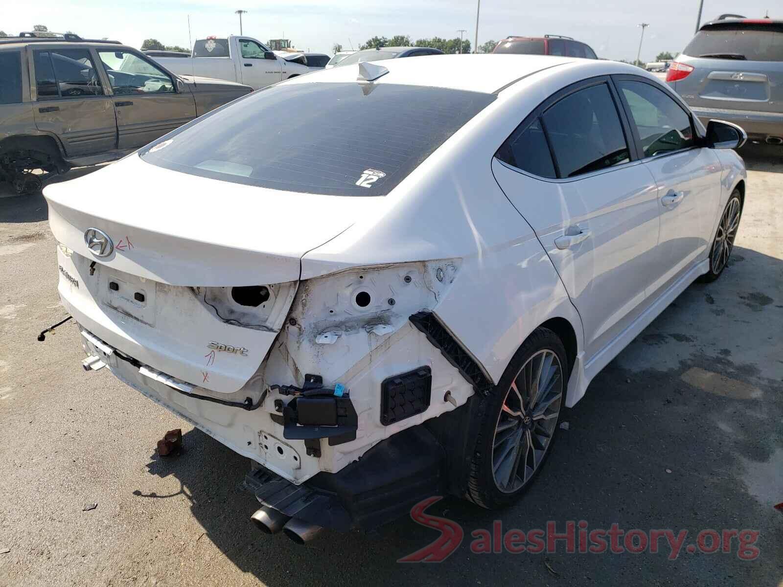 KMHD04LB4JU479017 2018 HYUNDAI ELANTRA