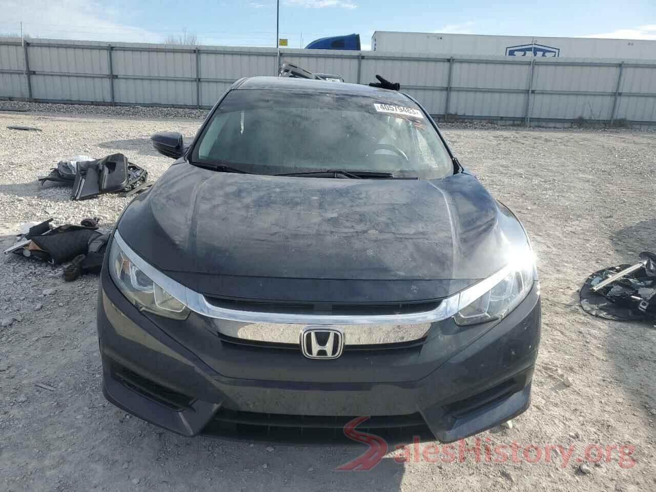 2HGFC2F57JH597887 2018 HONDA CIVIC