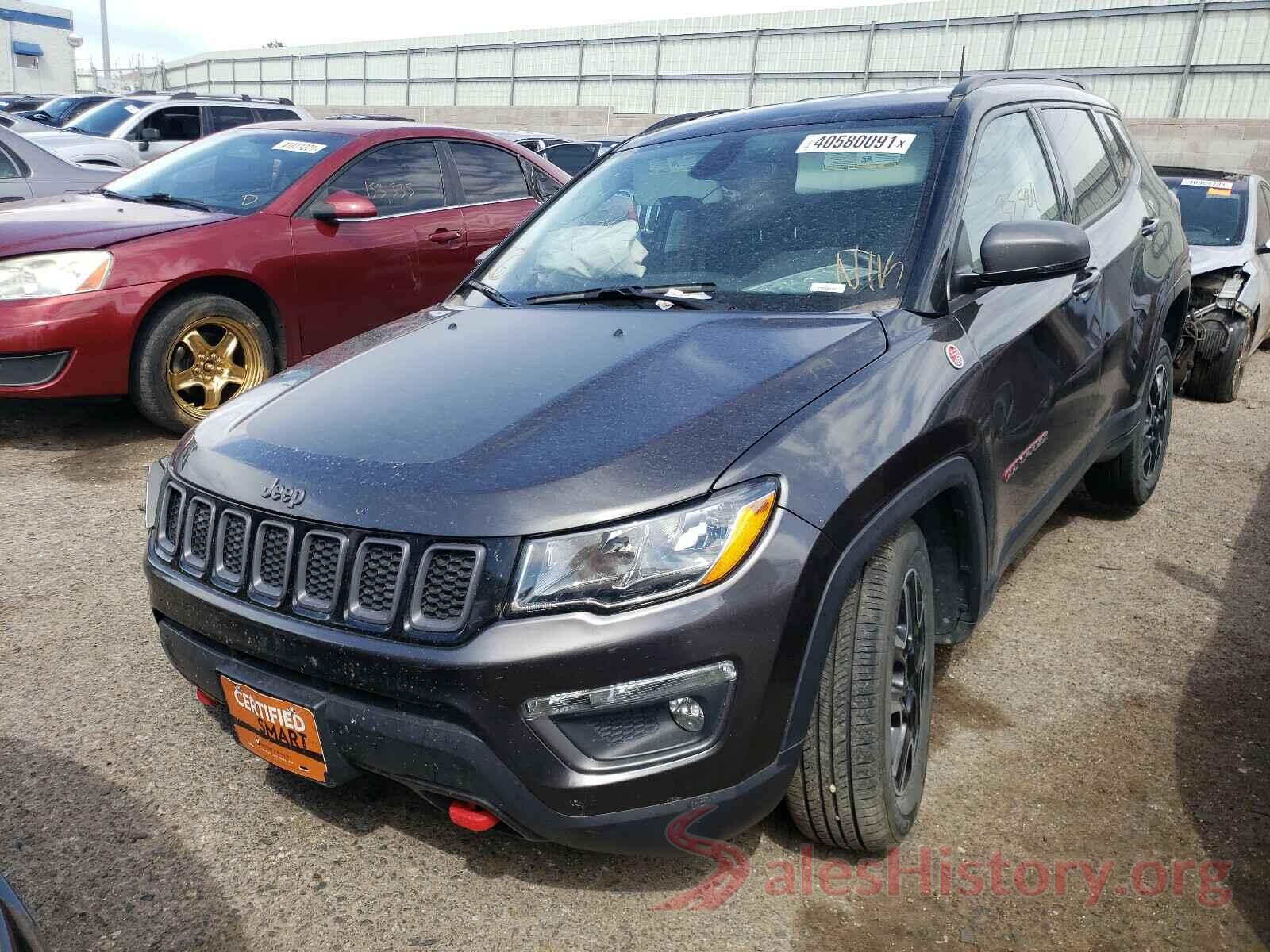 3C4NJDDB5KT790519 2019 JEEP COMPASS