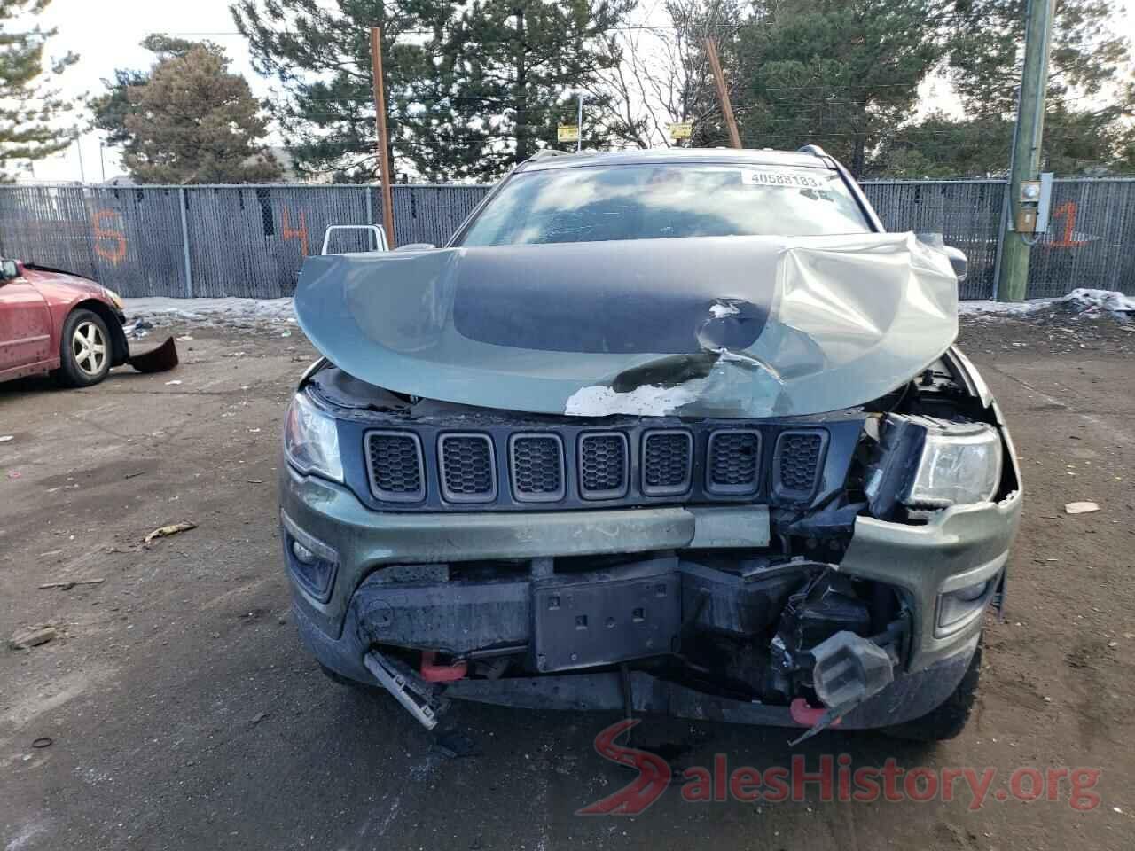 3C4NJDDBXJT130040 2018 JEEP COMPASS