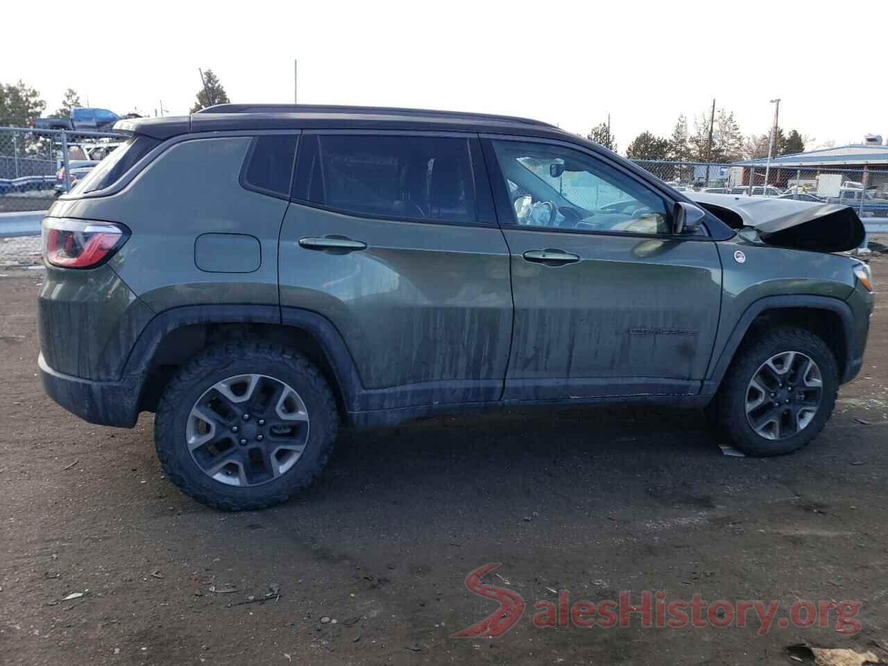 3C4NJDDBXJT130040 2018 JEEP COMPASS