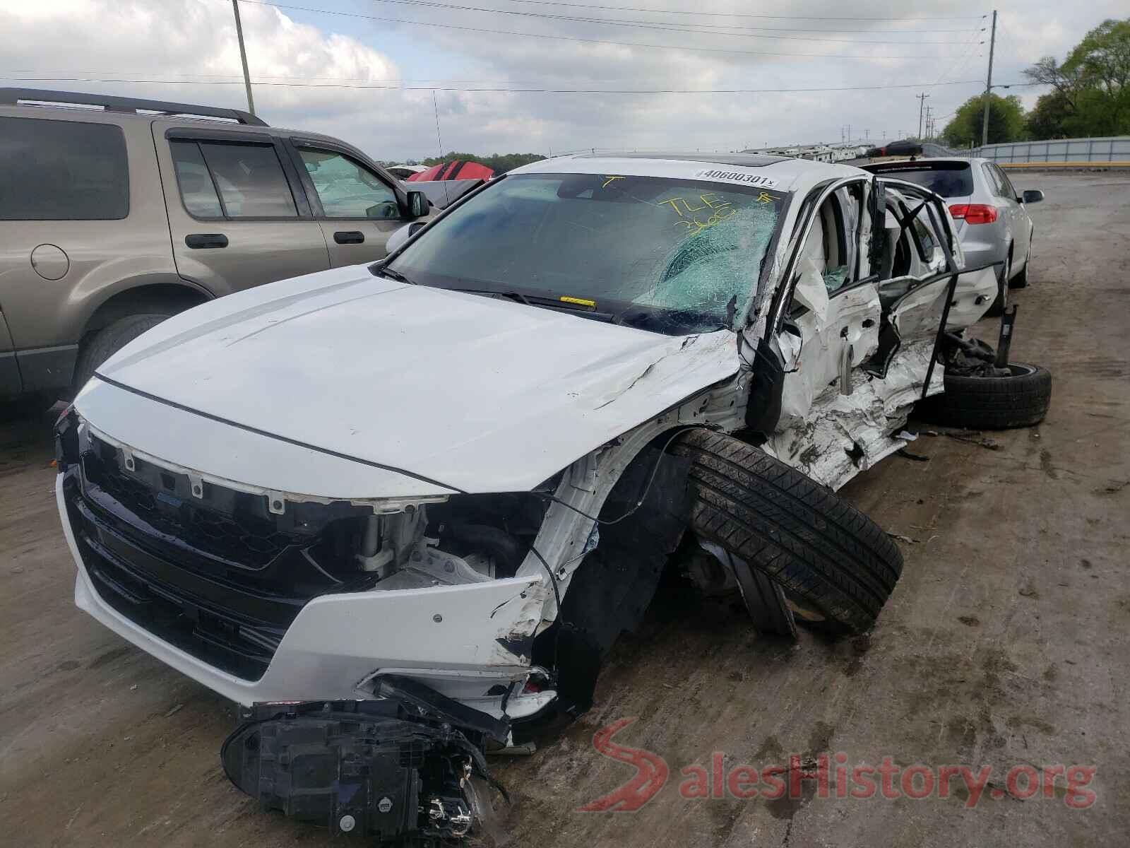 1HGCV1F97JA000634 2018 HONDA ACCORD