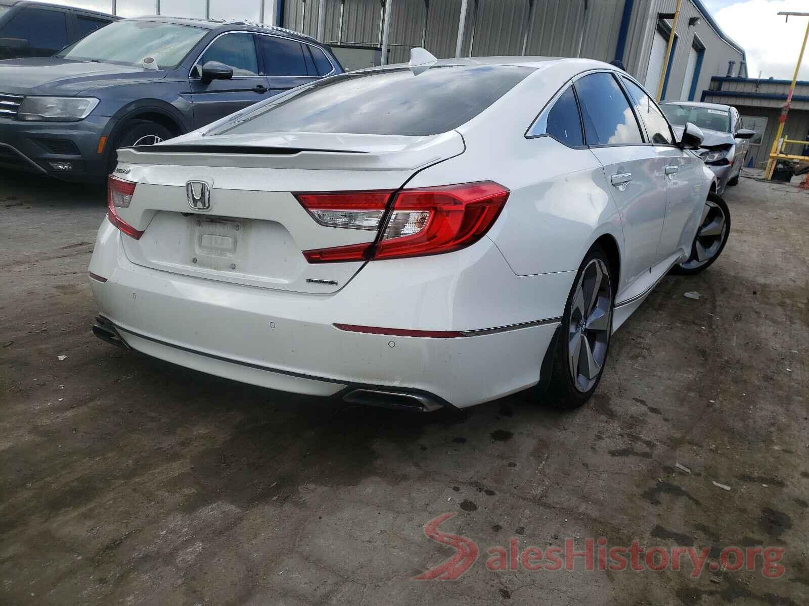 1HGCV1F97JA000634 2018 HONDA ACCORD