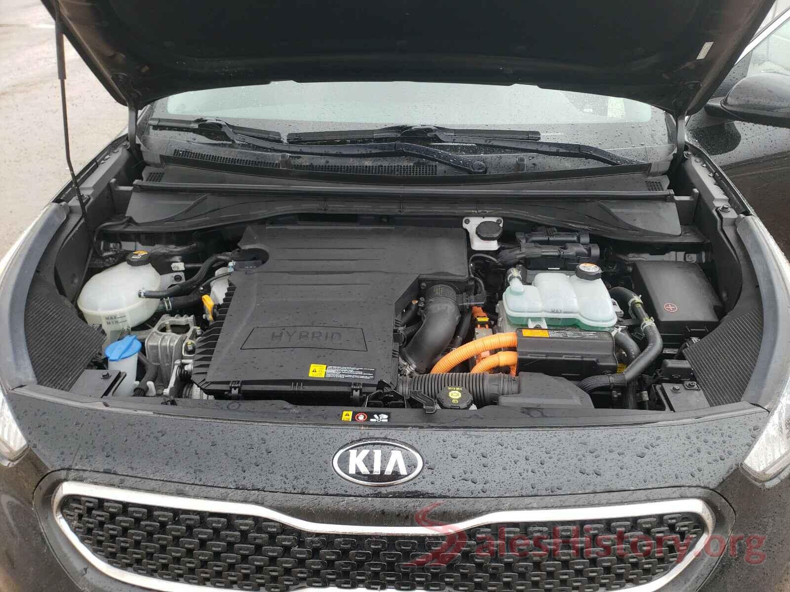 KNDCB3LC4H5076107 2017 KIA NIRO