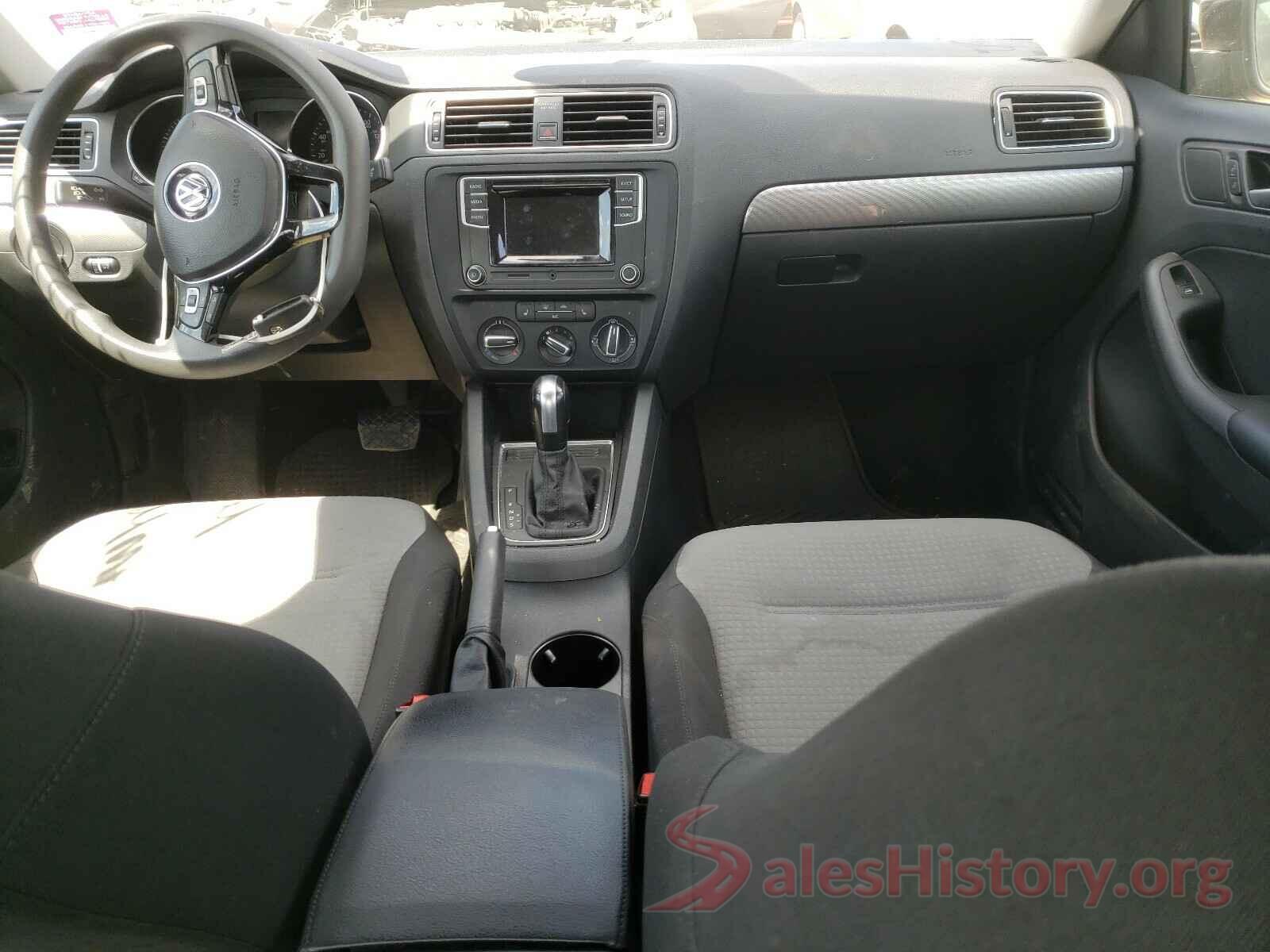 3VW2B7AJ0JM257805 2018 VOLKSWAGEN JETTA