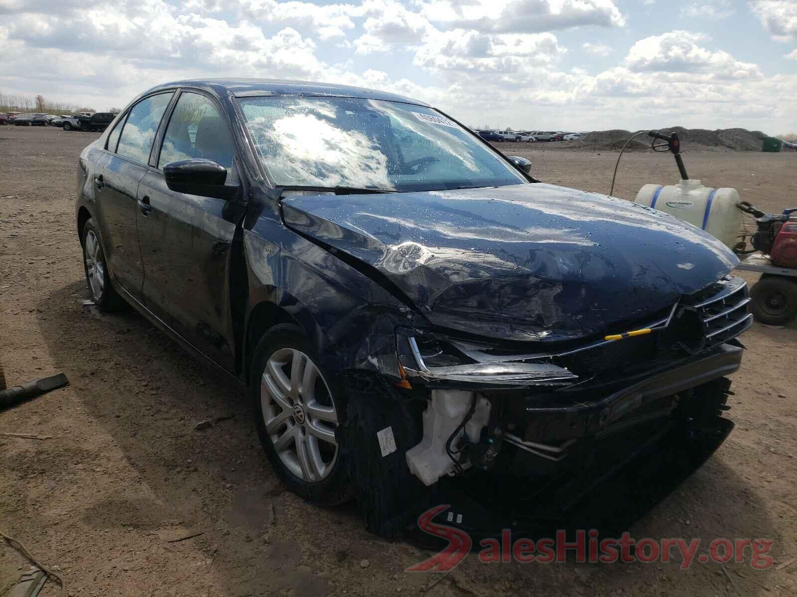 3VW2B7AJ0JM257805 2018 VOLKSWAGEN JETTA