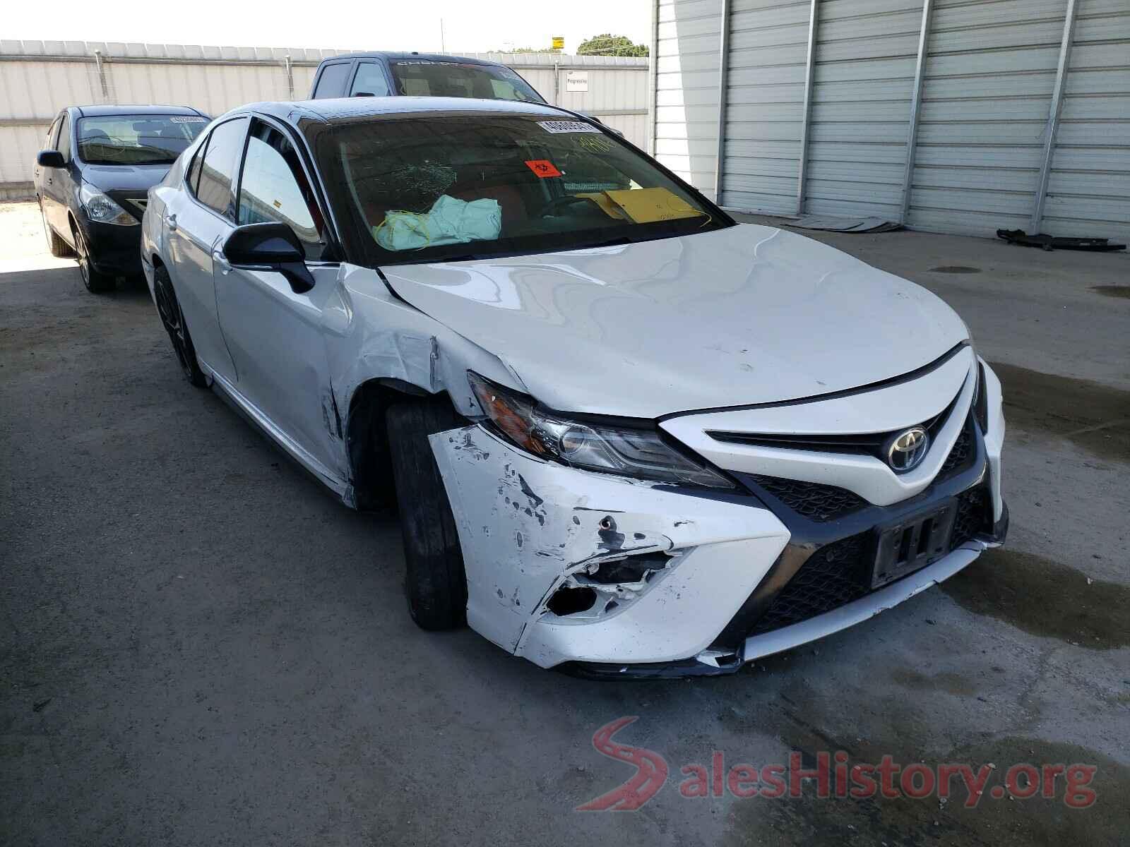 4T1B61HK8JU129550 2018 TOYOTA CAMRY