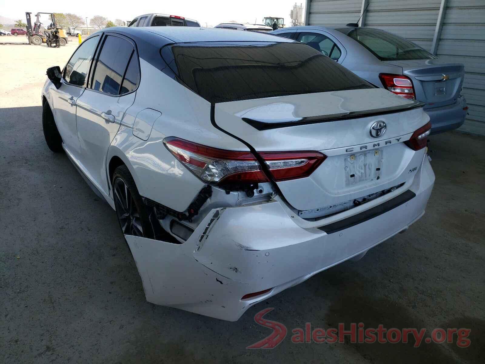 4T1B61HK8JU129550 2018 TOYOTA CAMRY