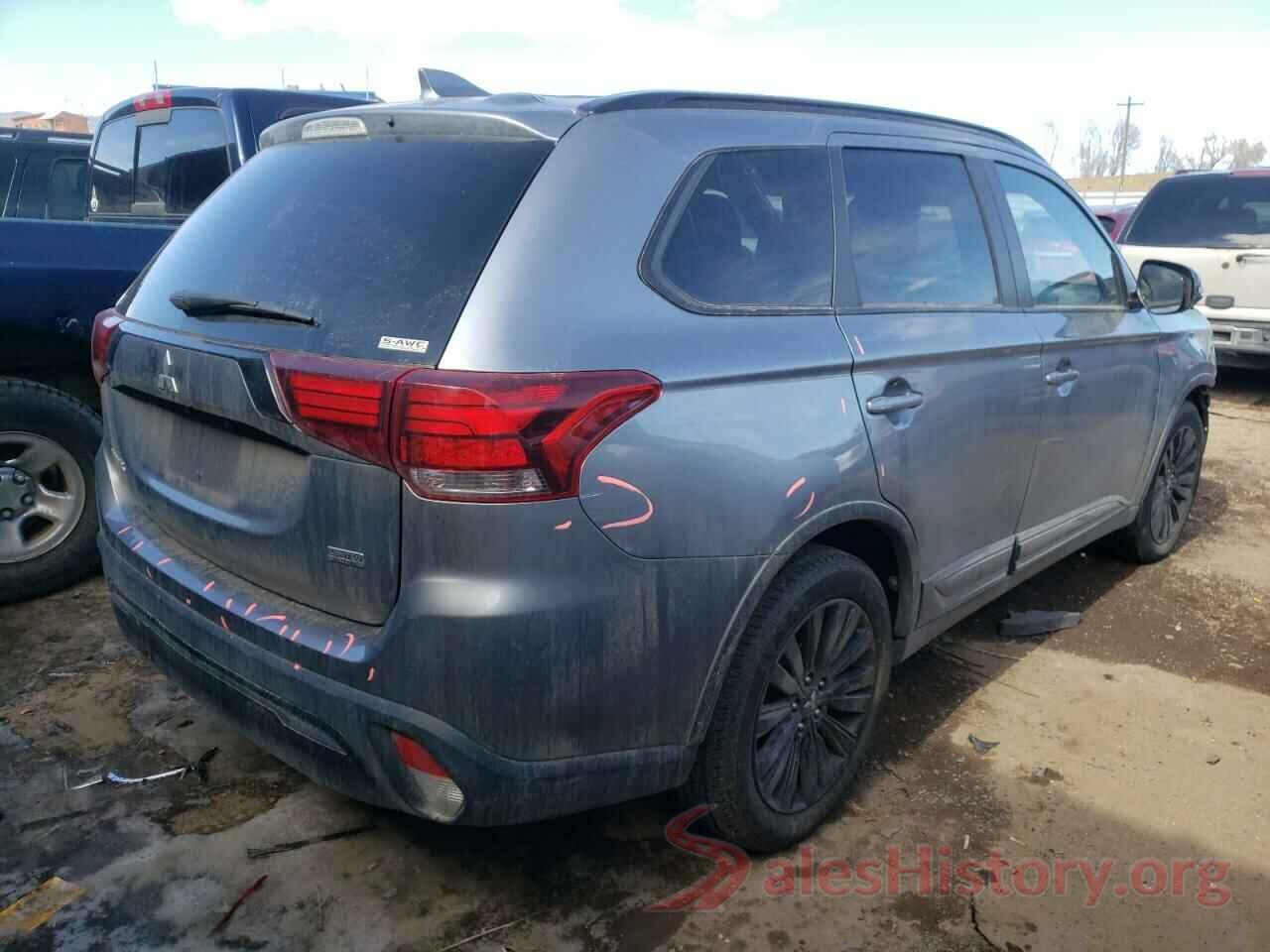 JA4AZ3A33LZ028213 2020 MITSUBISHI OUTLANDER