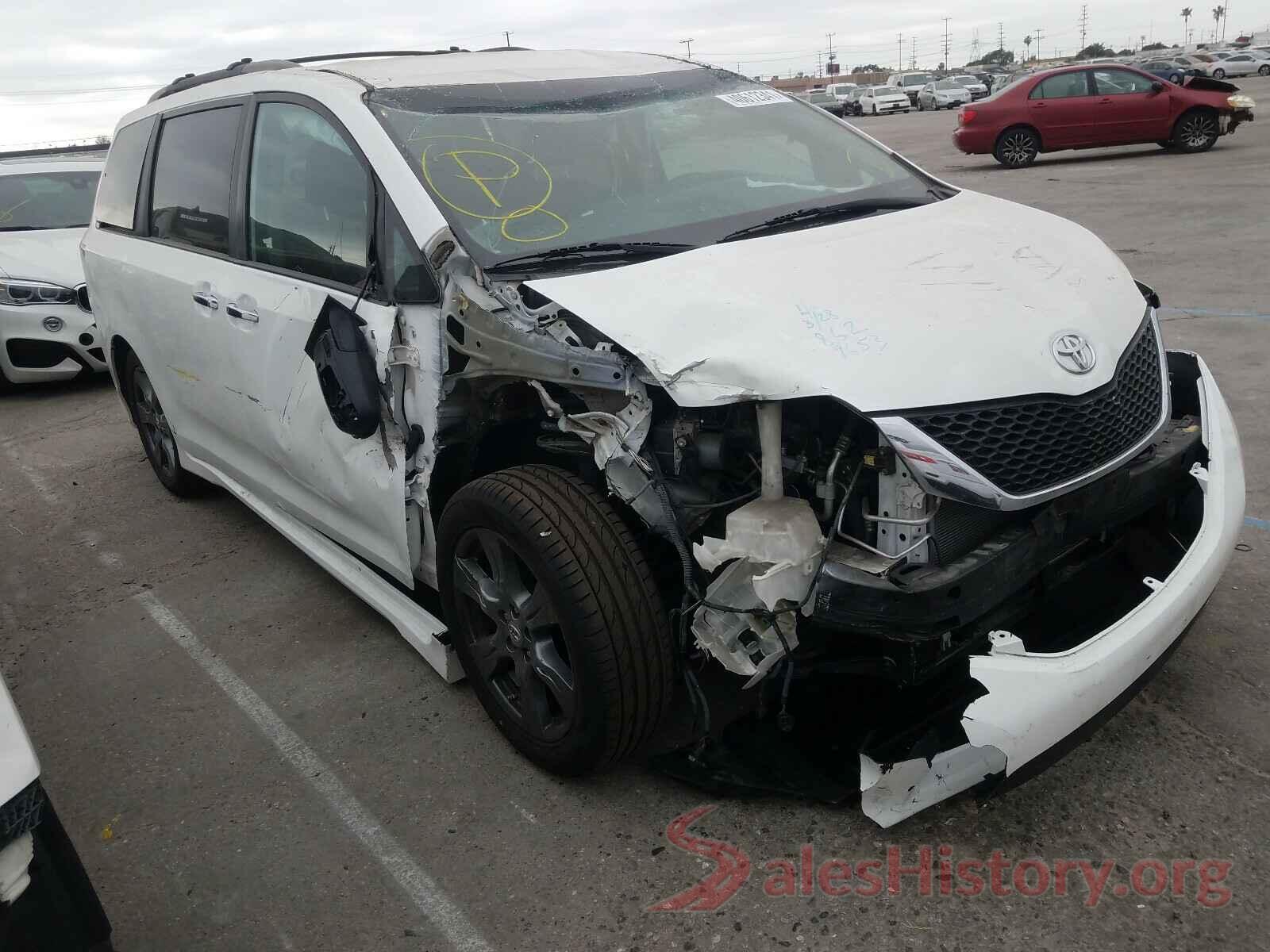 5TDXZ3DC5HS789653 2017 TOYOTA SIENNA