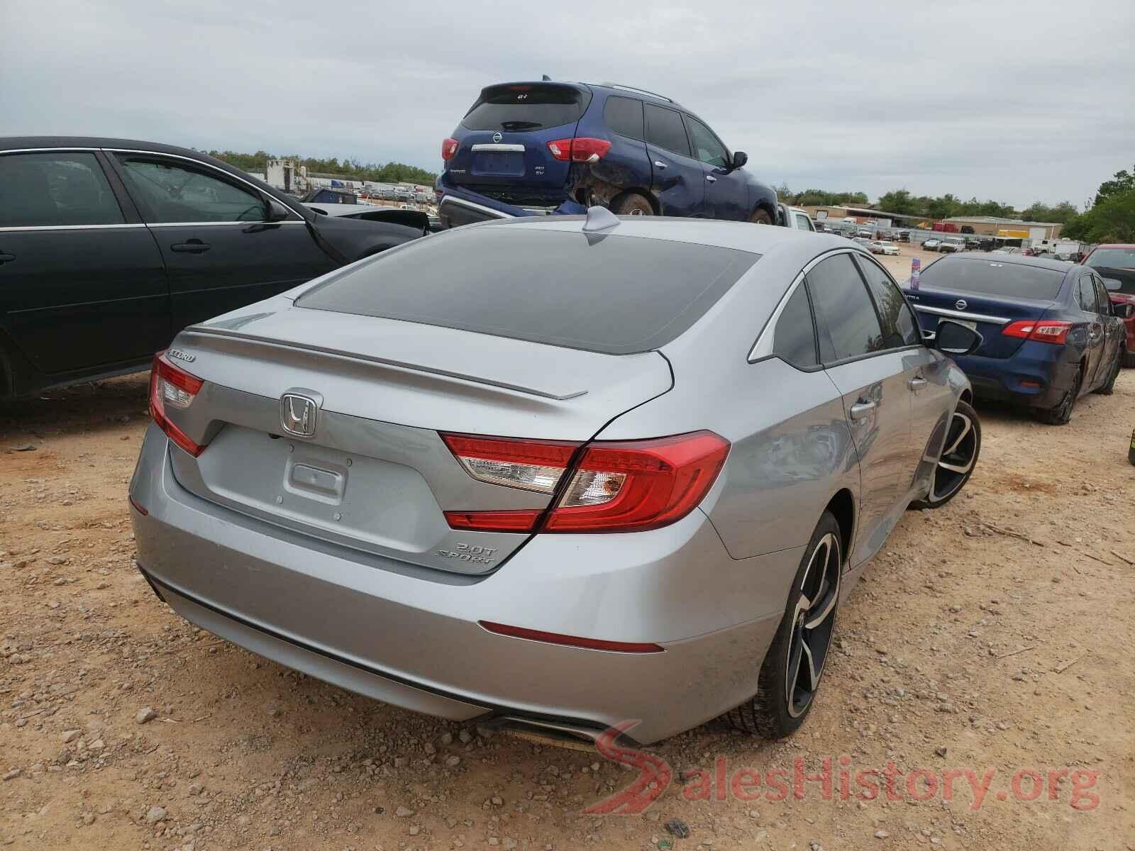 1HGCV2F33JA054594 2018 HONDA ACCORD