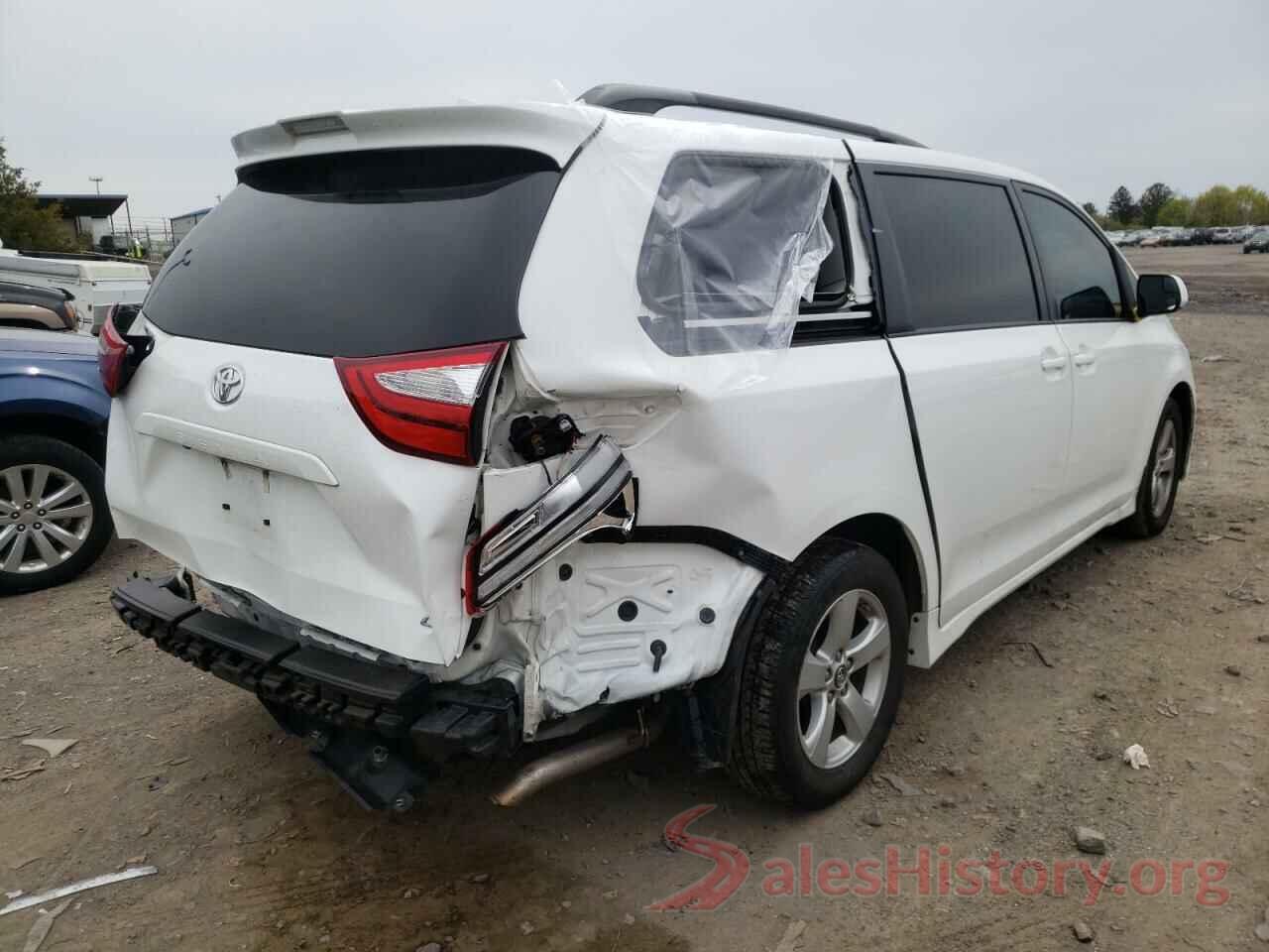 5TDKZ3DCXJS921693 2018 TOYOTA SIENNA