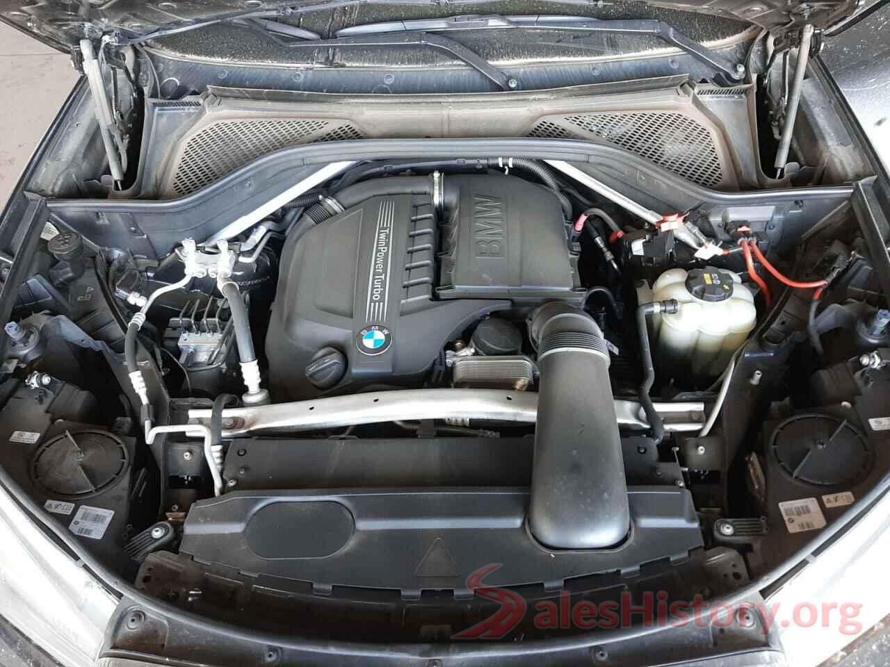 5UXKR2C5XJ0X08354 2018 BMW X5