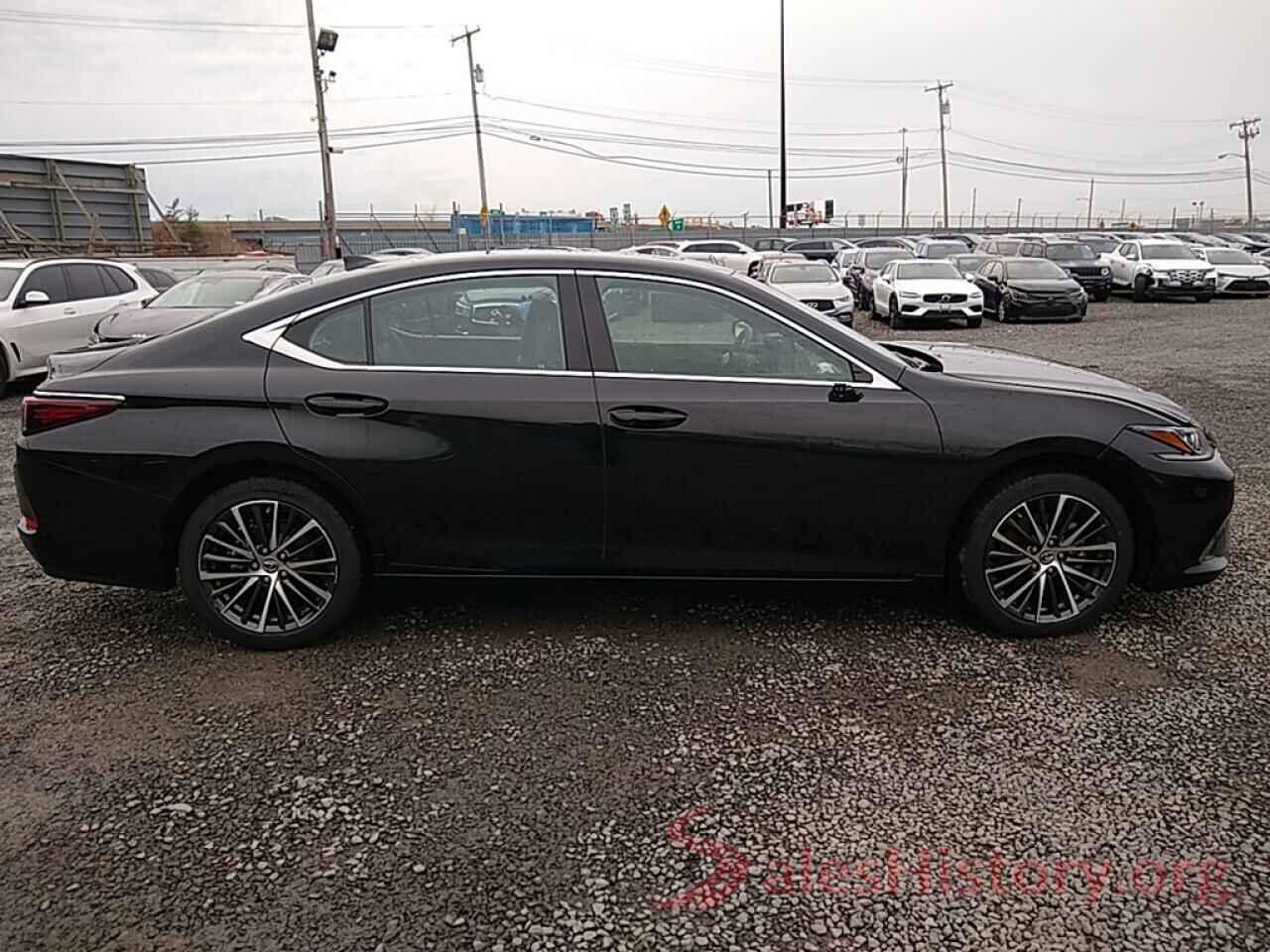 58ADZ1B18PU140582 2023 LEXUS ES350