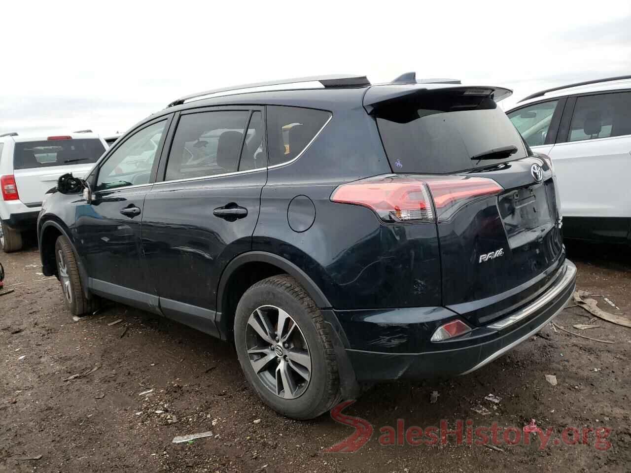 2T3RFREV2JW749037 2018 TOYOTA RAV4