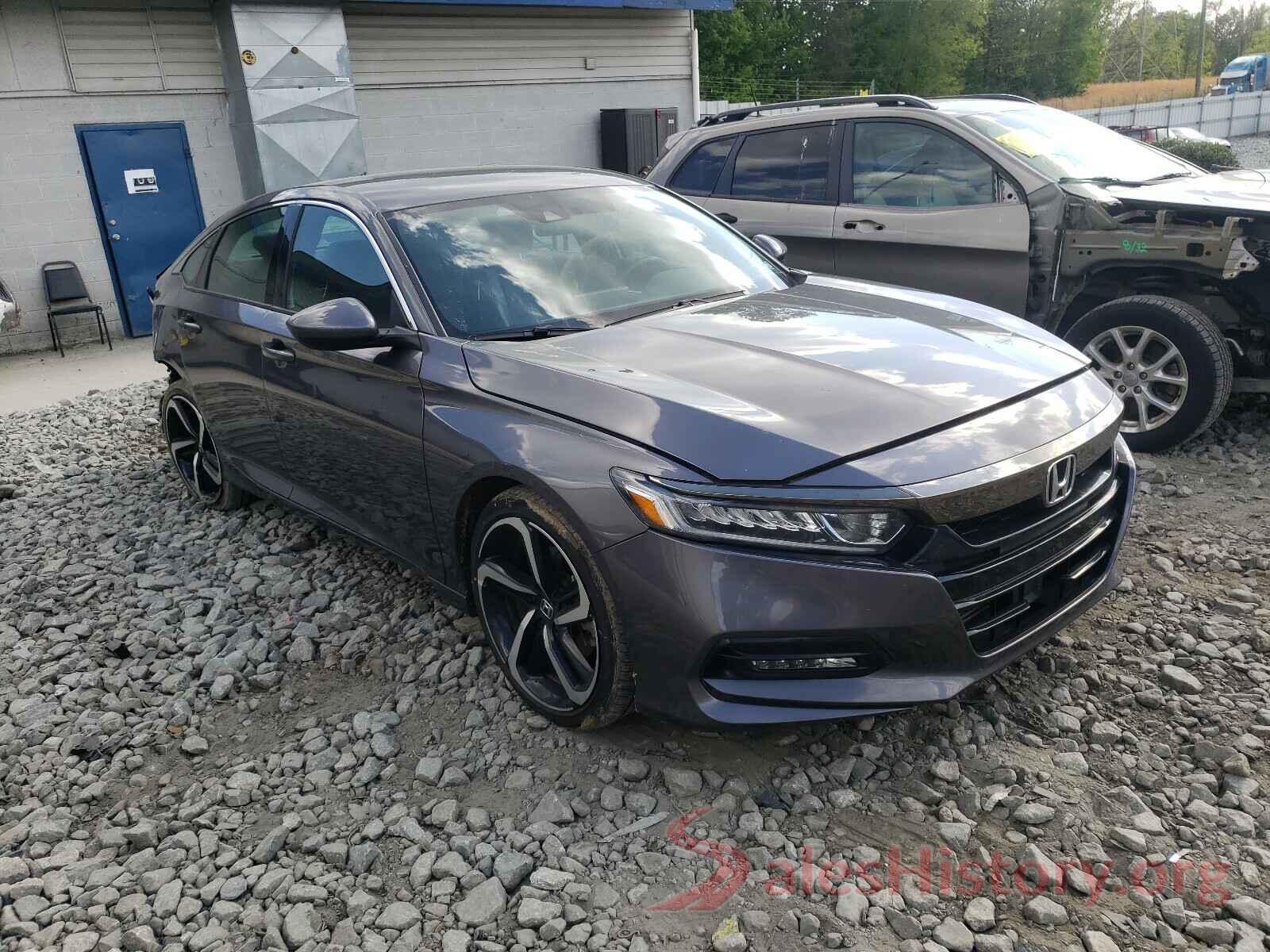 1HGCV1F37JA250841 2018 HONDA ACCORD