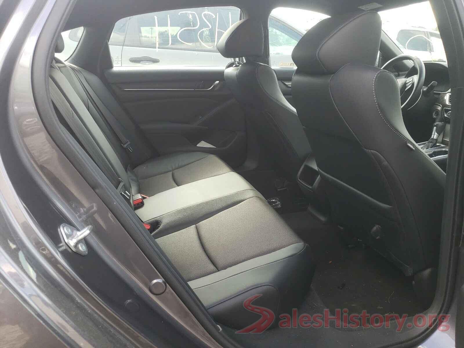 1HGCV1F37JA250841 2018 HONDA ACCORD