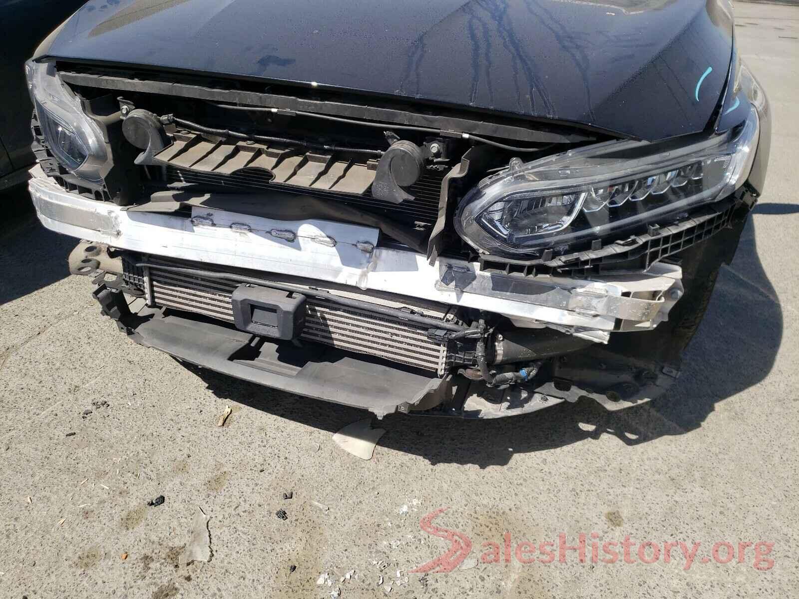 1HGCV1F18JA088927 2018 HONDA ACCORD