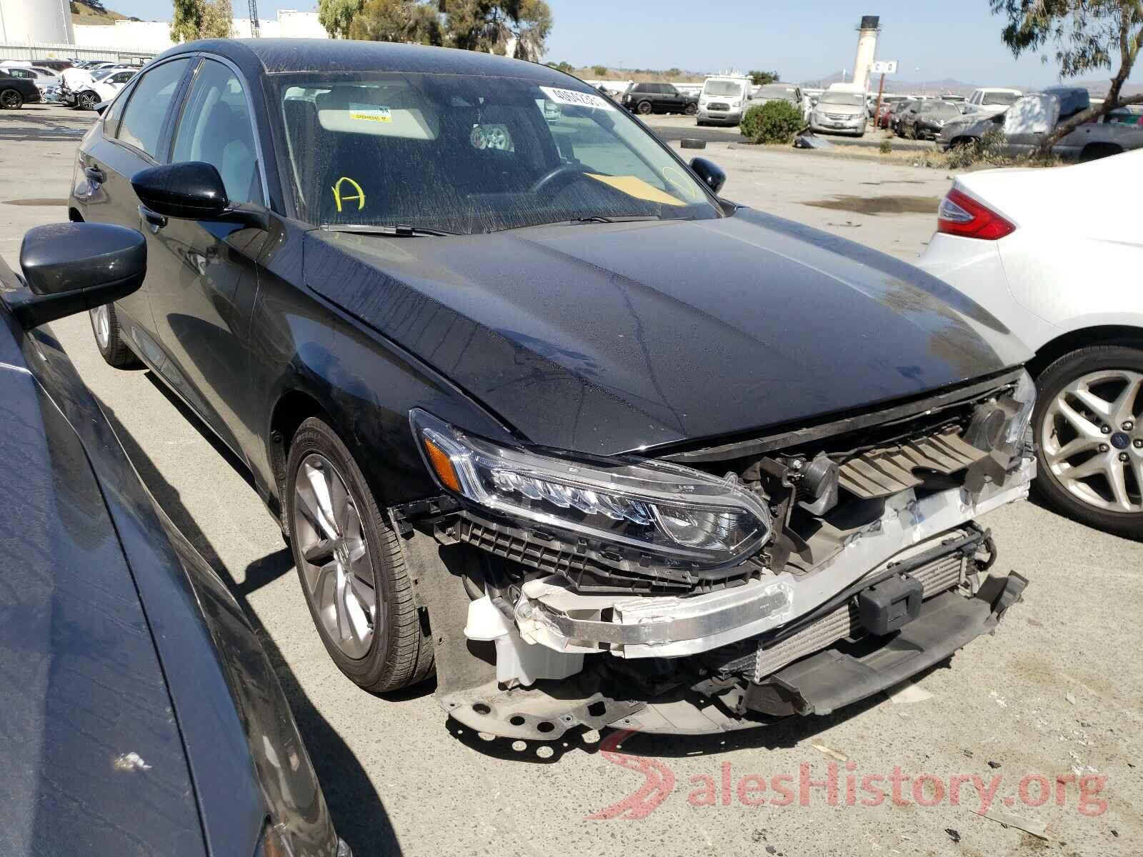 1HGCV1F18JA088927 2018 HONDA ACCORD