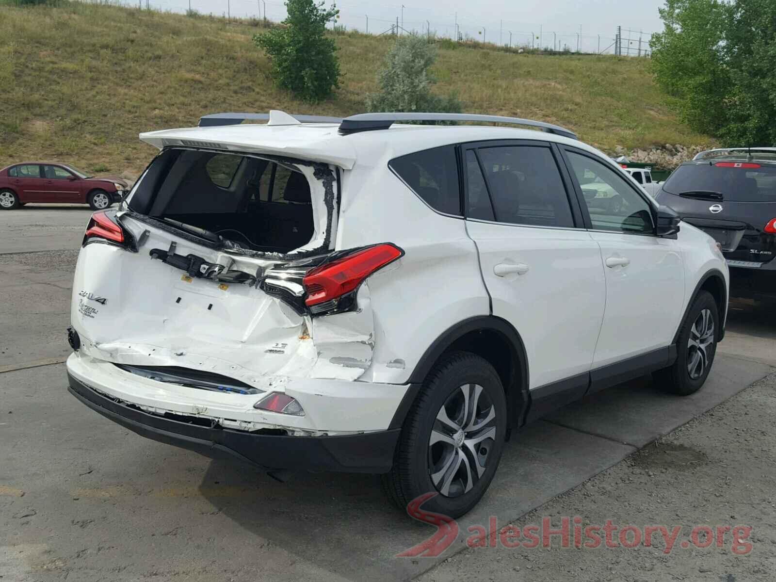 JTMBFREV8HJ158043 2017 TOYOTA RAV4 LE