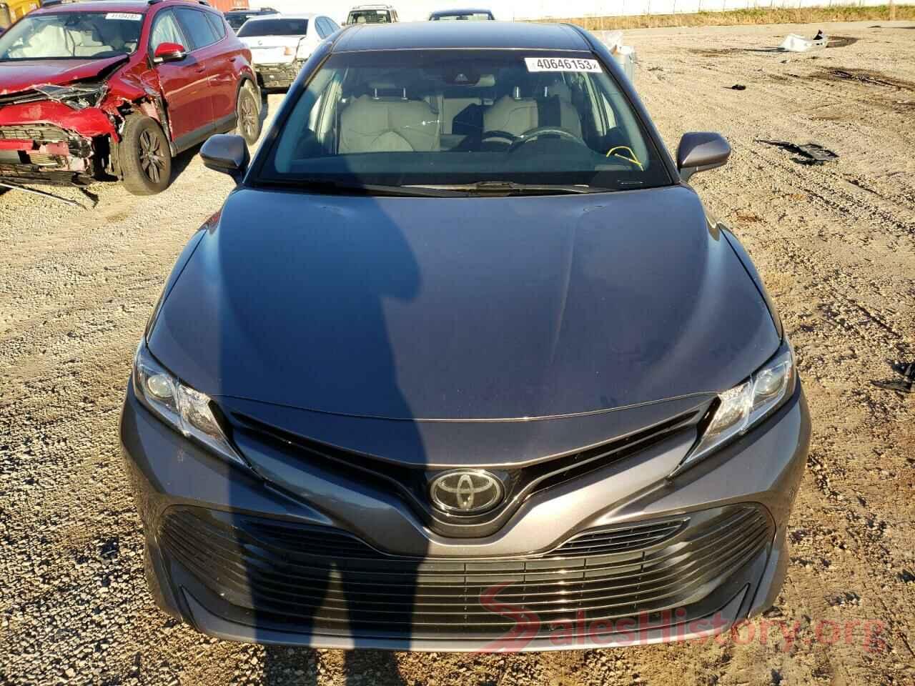 4T1B11HK5JU565867 2018 TOYOTA CAMRY