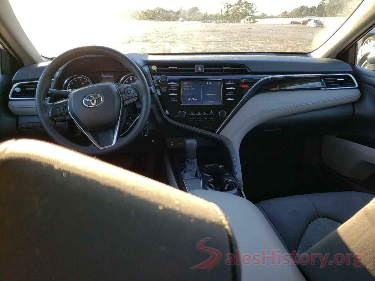 4T1B11HK5JU565867 2018 TOYOTA CAMRY