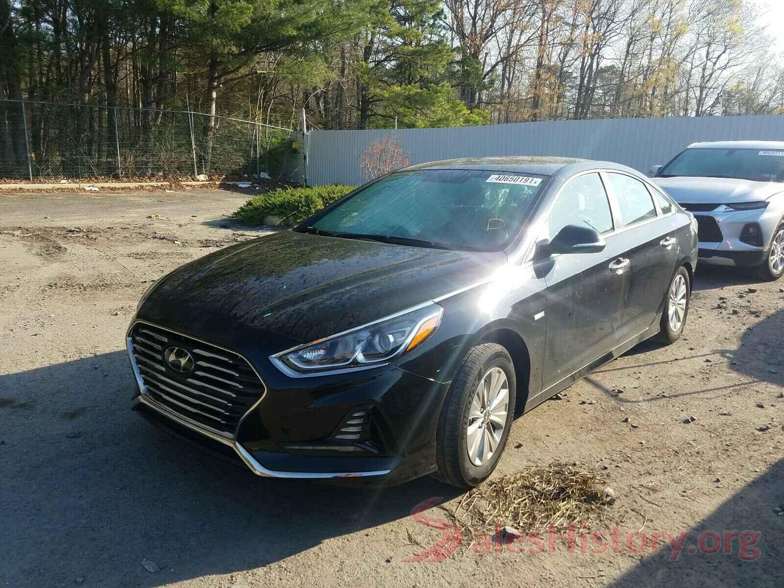 KMHE24L38KA089421 2019 HYUNDAI SONATA