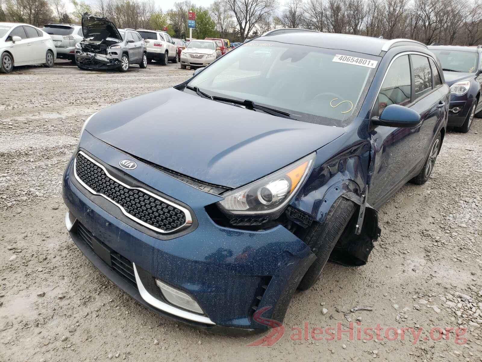 KNDCB3LC1J5146877 2018 KIA NIRO