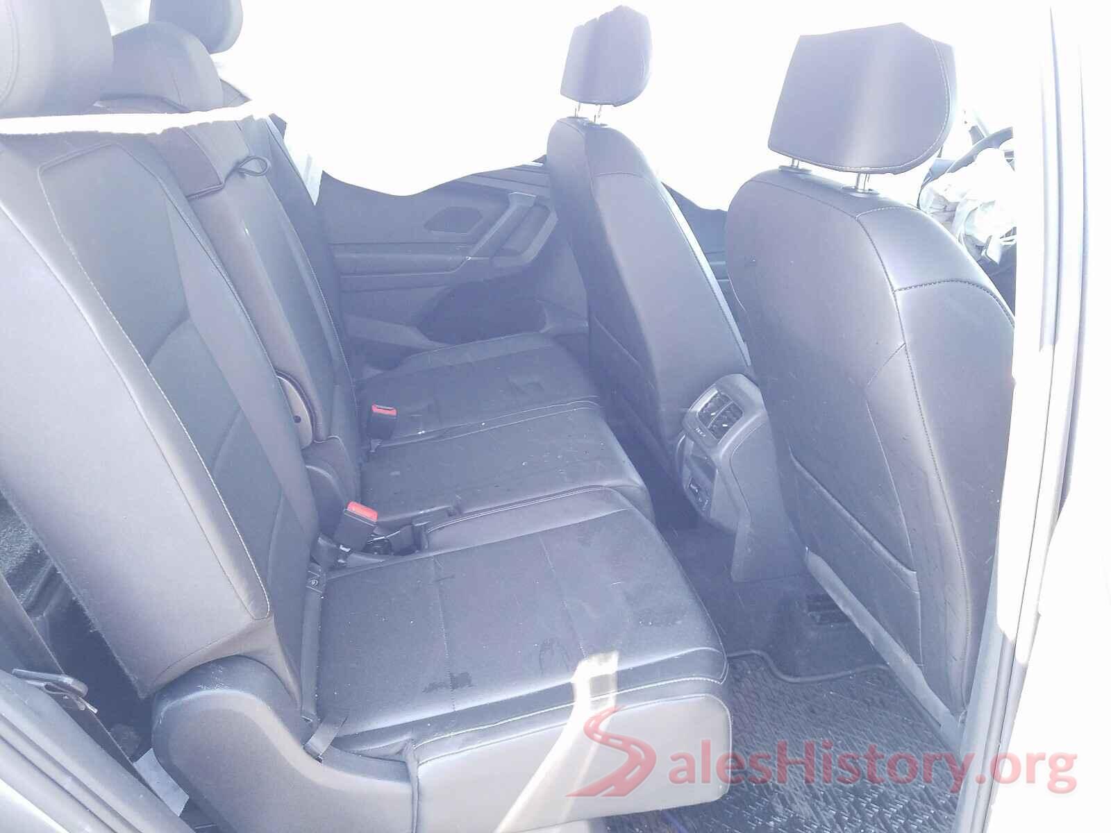 3VV3B7AXXJM081696 2018 VOLKSWAGEN TIGUAN