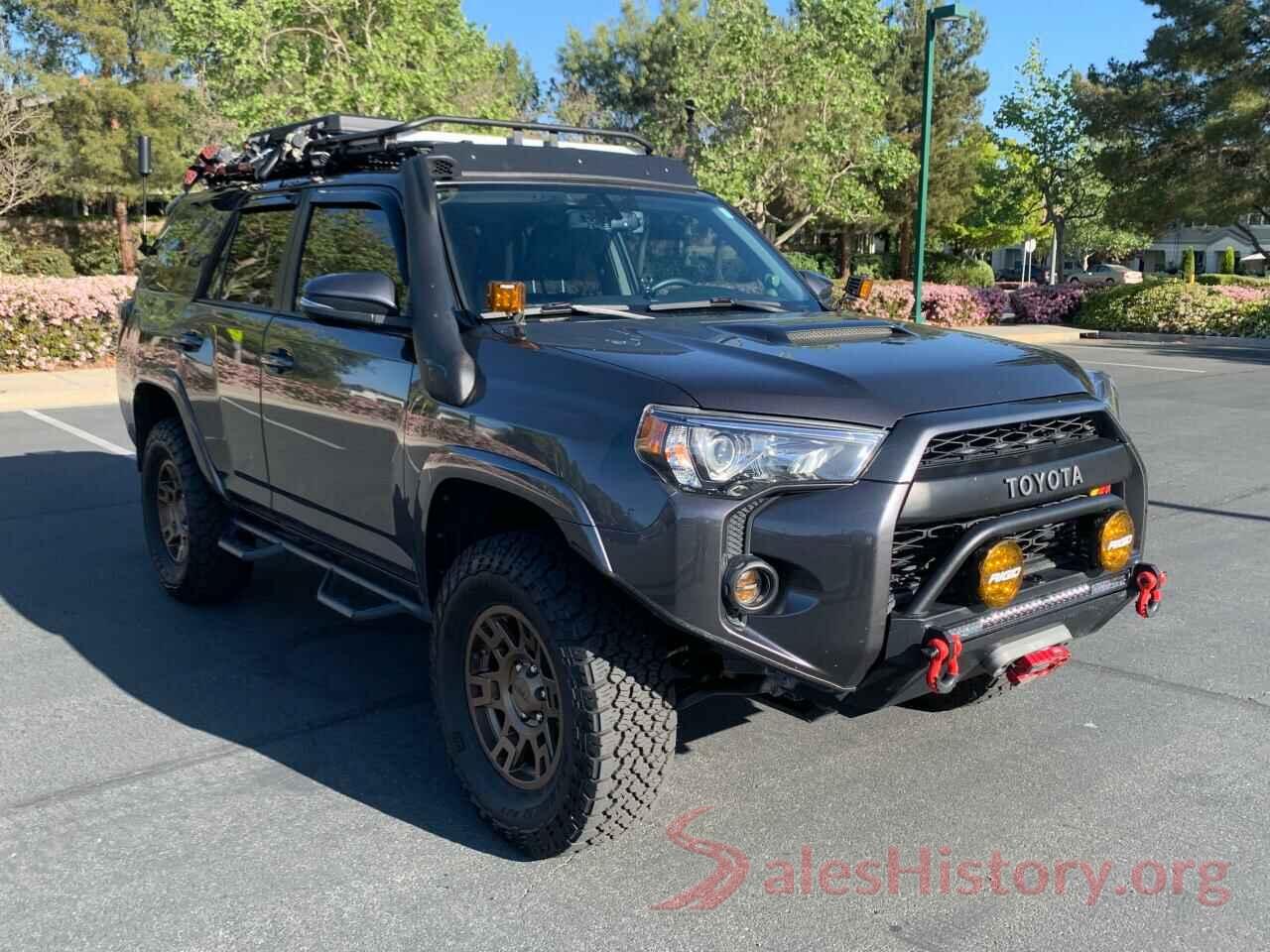 JTEBU5JR8J5518655 2018 TOYOTA 4RUNNER