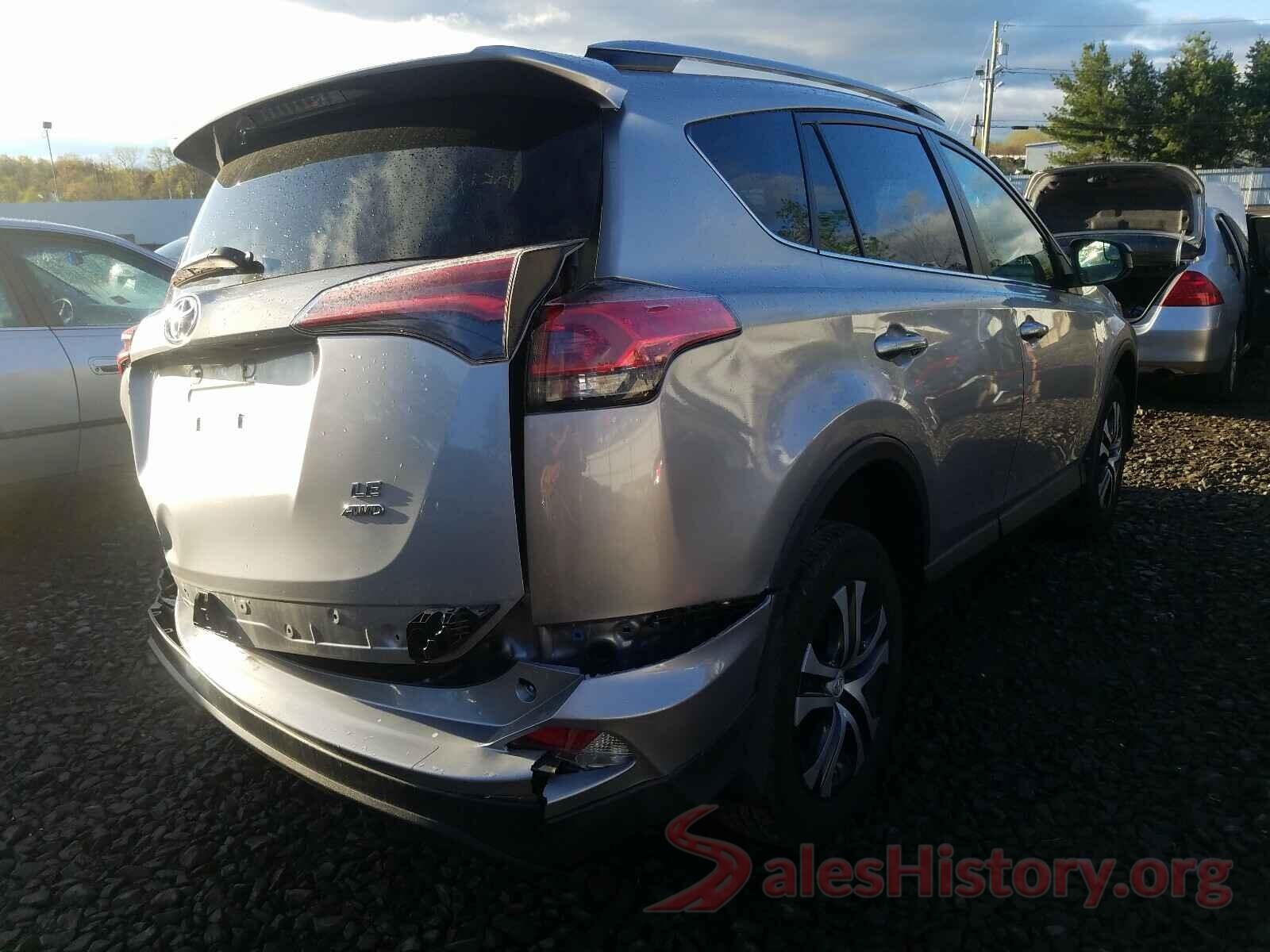 2T3BFREV8JW729599 2018 TOYOTA RAV4