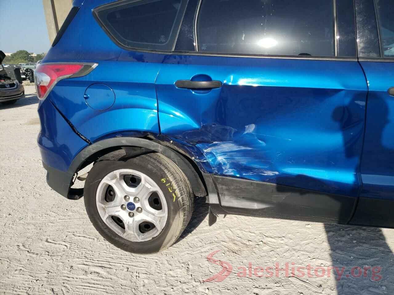 1FMCU0F77HUA09686 2017 FORD ESCAPE