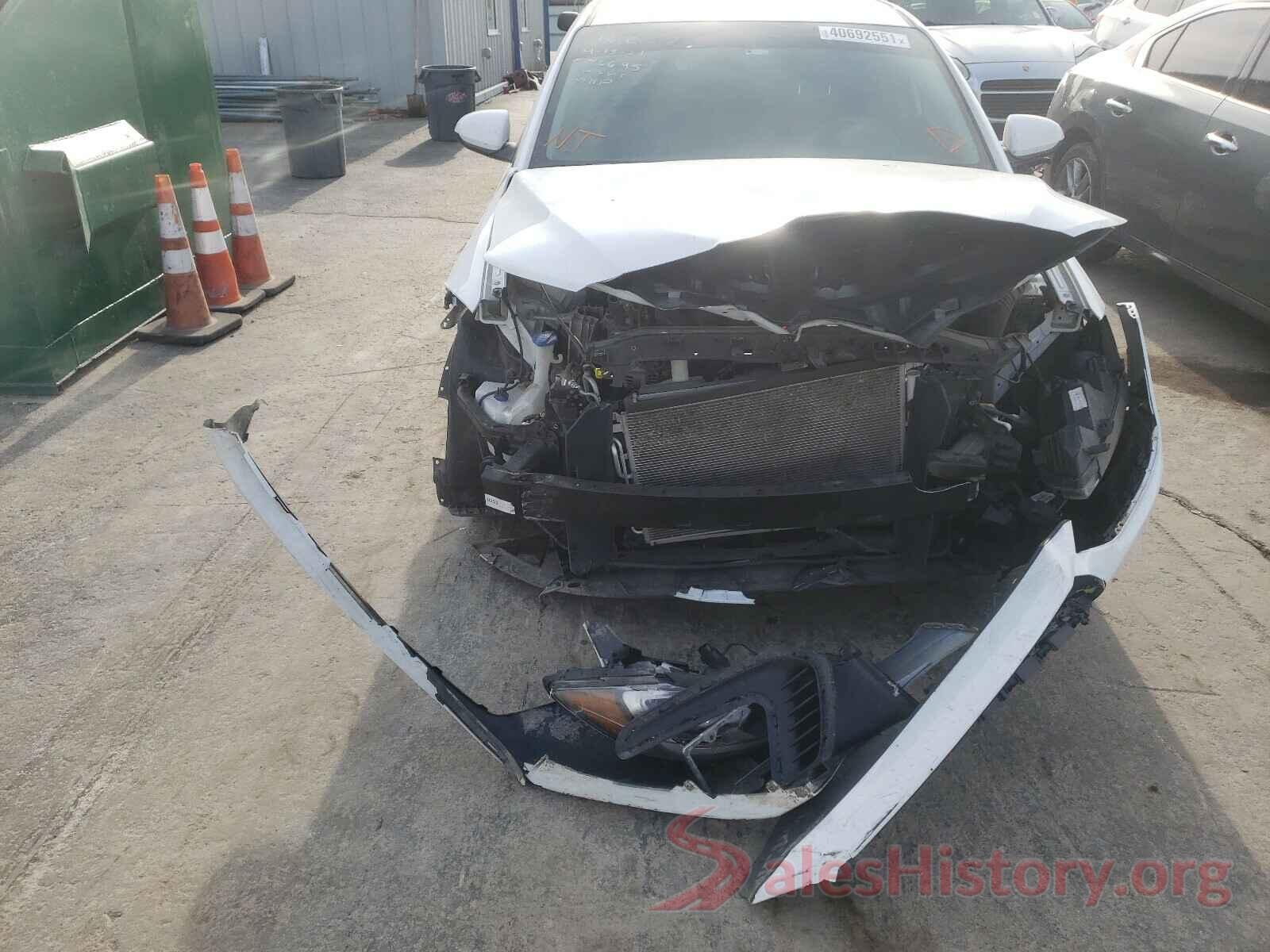 5NPD84LFXJH375321 2018 HYUNDAI ELANTRA