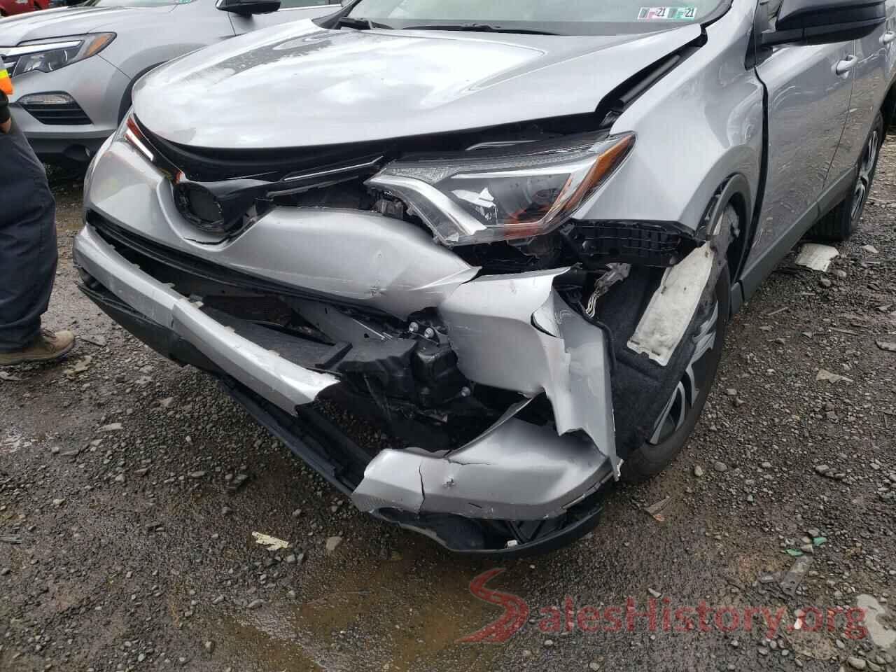 JTMBFREV5JJ223839 2018 TOYOTA RAV4