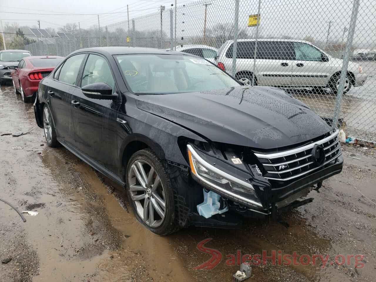 1VWAA7A39JC045437 2018 VOLKSWAGEN PASSAT