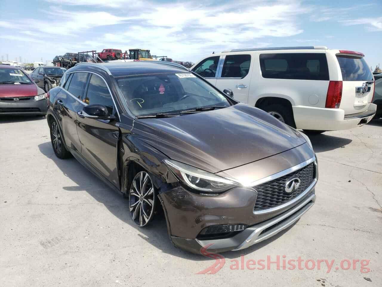 SJKCH5CR4HA032031 2017 INFINITI QX30