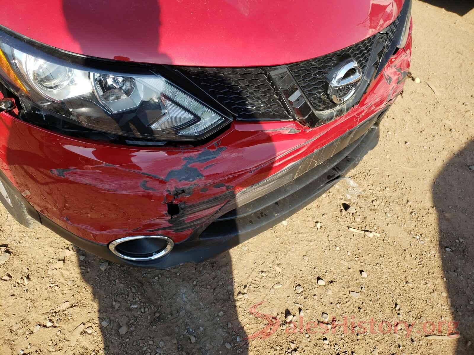 JN1BJ1CR4JW204078 2018 NISSAN ROGUE