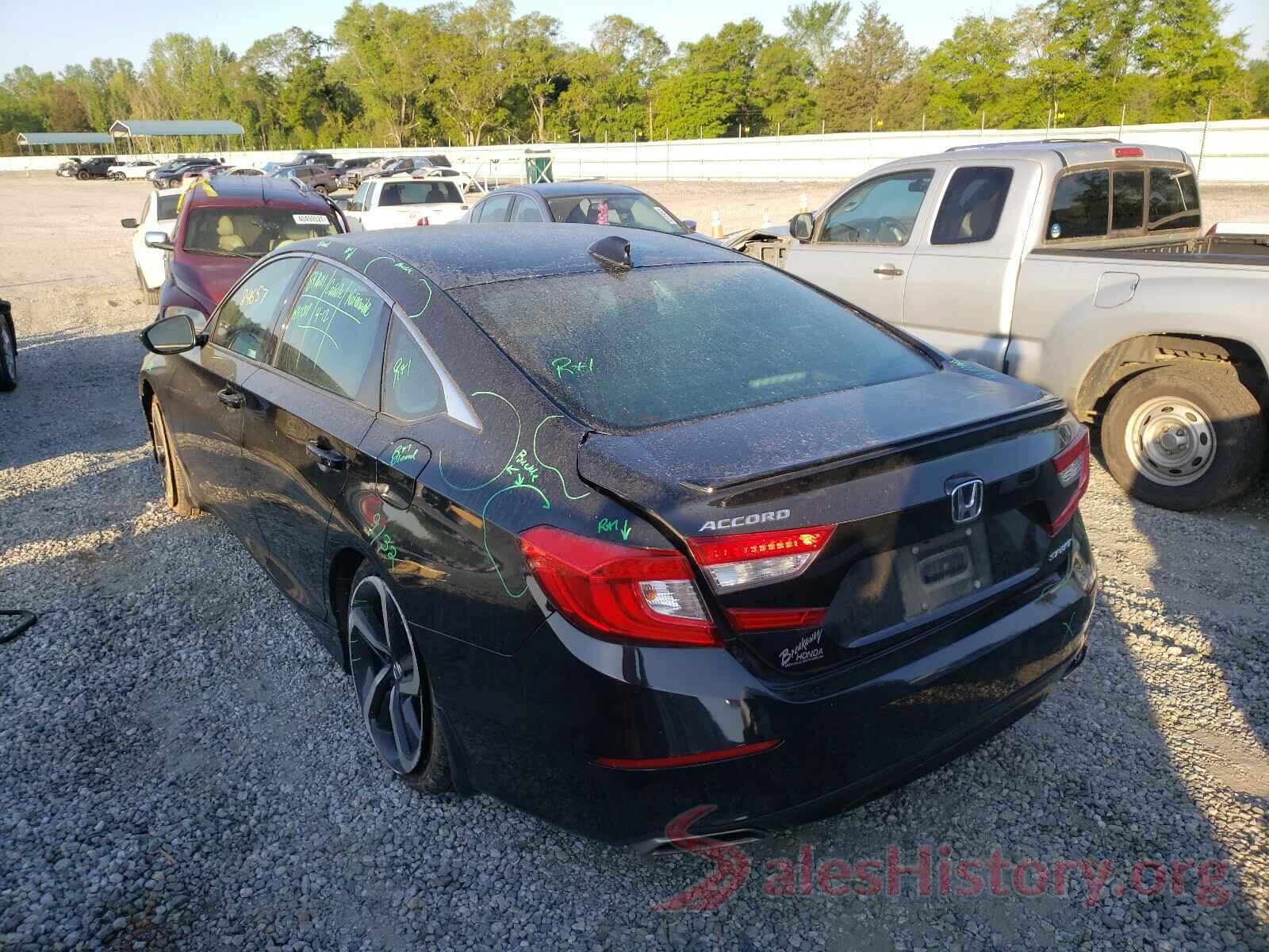 1HGCV1F30JA068253 2018 HONDA ACCORD